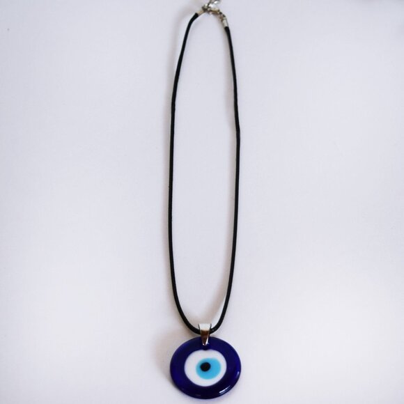 Evil eye pendant necklace with black rope - Picture 3 of 9